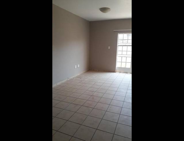 2 BEDROOM APARTMENT FOR SALE IN BRAKPAN NORTH